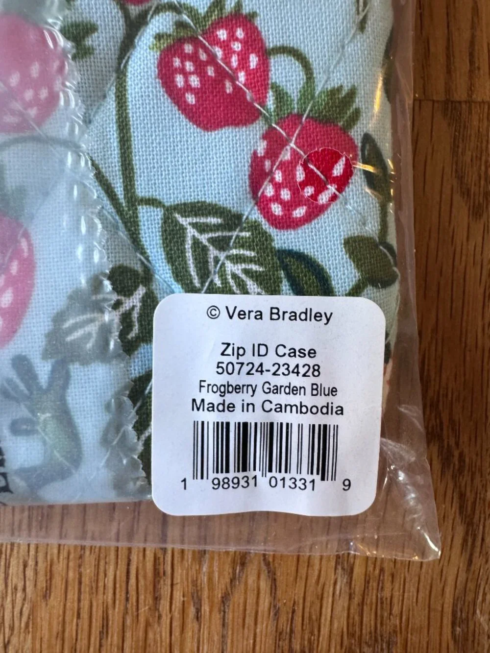 Vera Bradley Zip ID Case Frogberry Garden Blue NWT - Picture 5 of 5